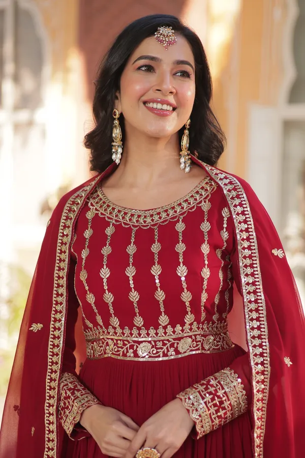 Maroon_Gown_Ethnic_Design_With_Dupatta_Set_Ethnic_Wear_Push_Premium_For_Women