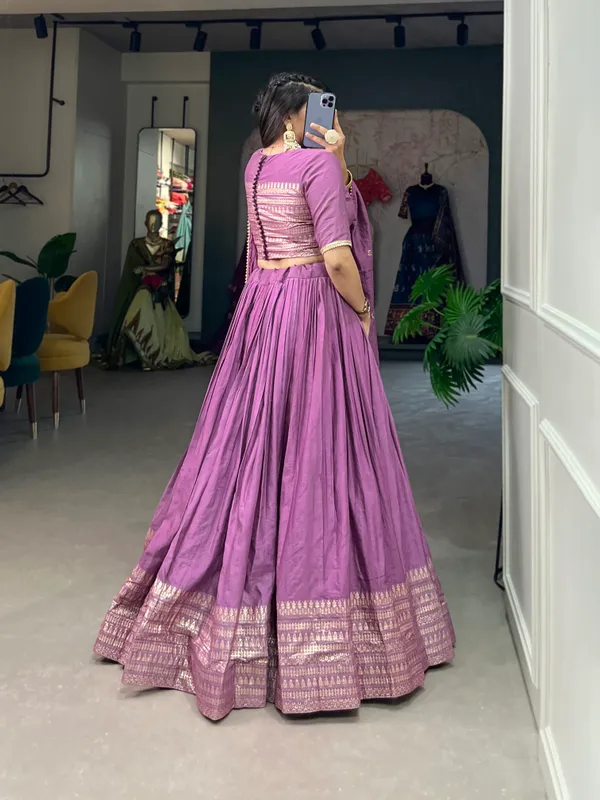 Crafted_for_Grace_and_Beauty:_Pure_Chanderi_Plain_Lehenga_with_Intricate_Zari_Work_Border,_Accompanied_by_Sequin_Embellished_Dupatta_??