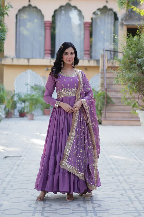 Onion_Embroidery_Faux_Design_Anarkali_Kurta_With_Dupatta_Set_Georgette_Fabric_Push_premium_For_Women