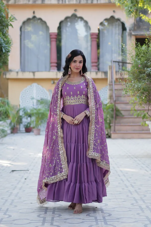 Onion_Embroidery_Faux_Design_Anarkali_Kurta_With_Dupatta_Set_Georgette_Fabric_Push_premium_For_Women