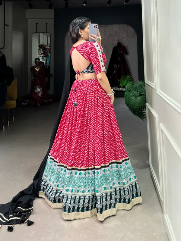 Celebrate_the_divine_with_a_swirl_of_Bandhej_and_Ajrakh_prints._Your_Navratri,_your_style