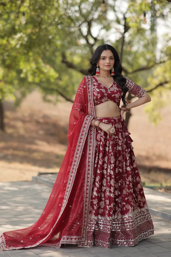Maroon_Designer_Dyeable_Pure_Viscose_Jacquard_Fabric_Lehenga_Choli_&_Dupatta_Set_For_Women