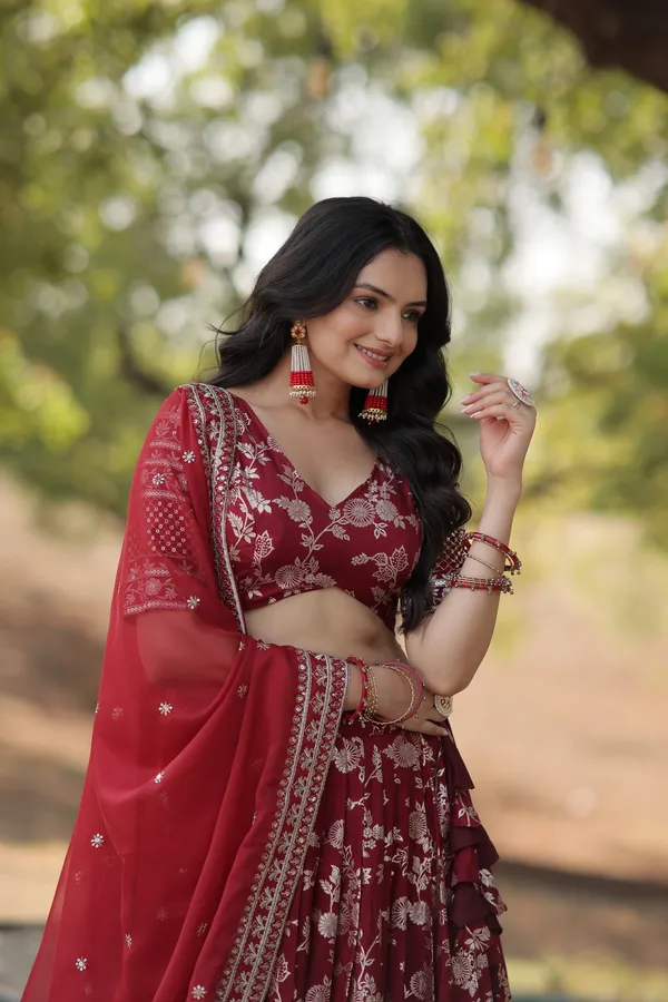 Maroon_Designer_Dyeable_Pure_Viscose_Jacquard_Fabric_Lehenga_Choli_&_Dupatta_Set_For_Women