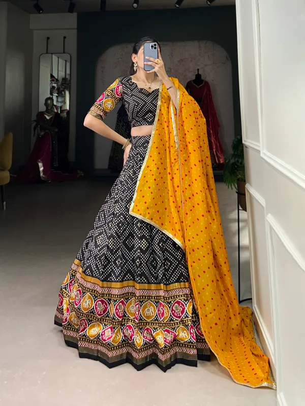 This_beautifully_printed_lehenga_design_going_from_a_royal_shade_ensemble_for_function