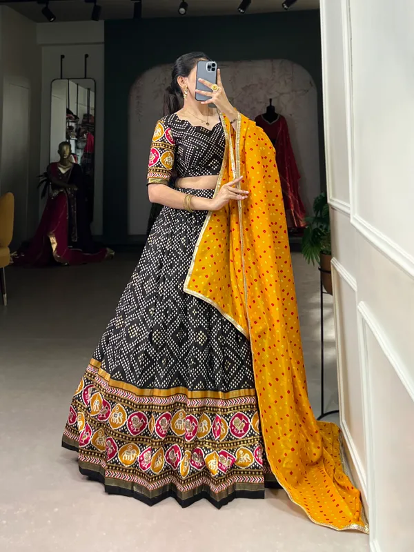 This_beautifully_printed_lehenga_design_going_from_a_royal_shade_ensemble_for_function