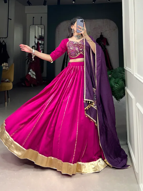 Navratri_nights_in_Chanderi_style