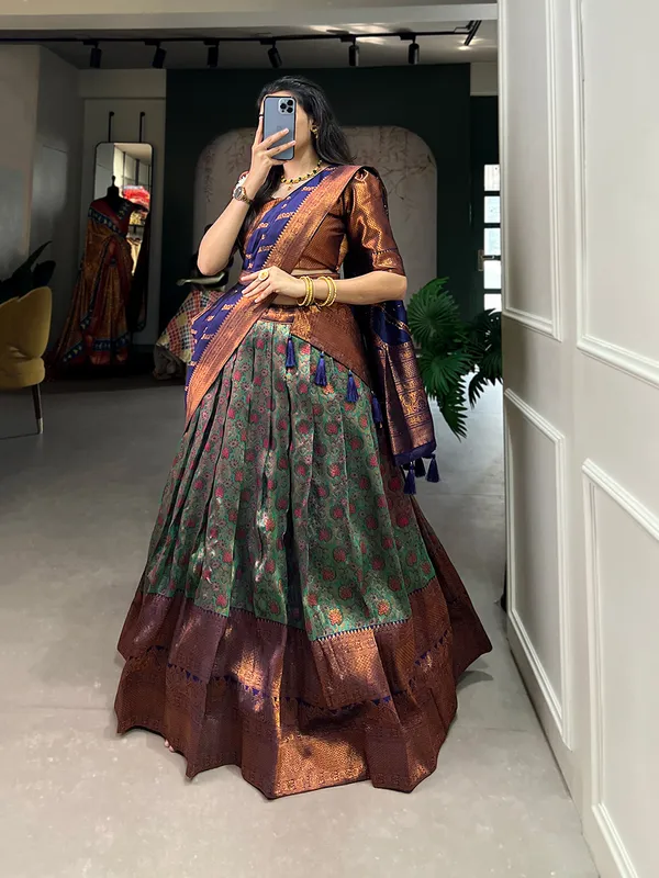 The_Elegant_Jacquard_lehenga_choli_is_a_classic_number_that_Deserves_all_Attention._Specially_design_to_wear_in_Wedding,_Functions_and_Special_Occasions