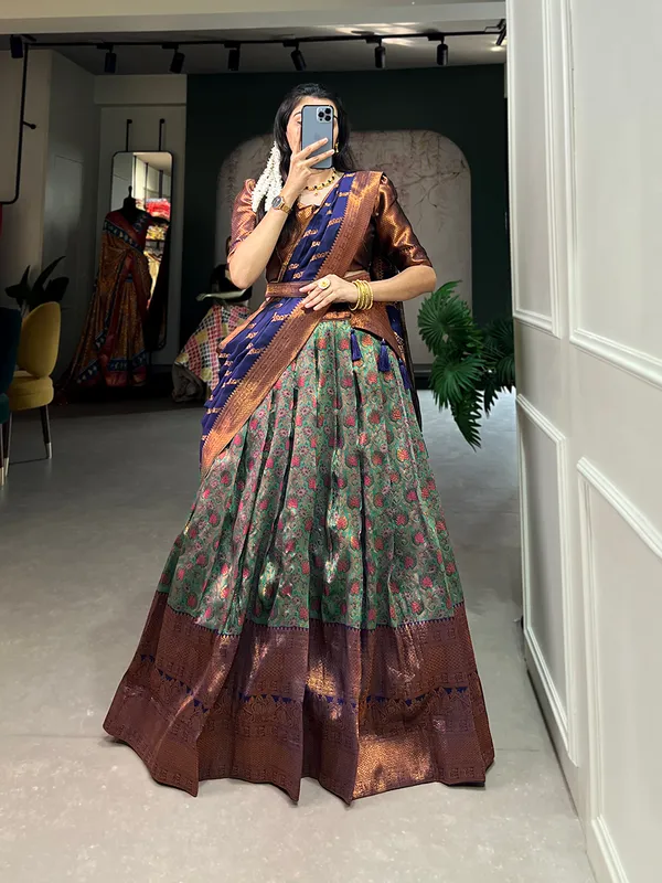 The_Elegant_Jacquard_lehenga_choli_is_a_classic_number_that_Deserves_all_Attention._Specially_design_to_wear_in_Wedding,_Functions_and_Special_Occasions