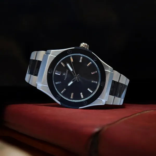 Black_and_Grey_Heavy_Metal_Chain_Party_Wear_Watch_With_1_year_warranty_for_Men