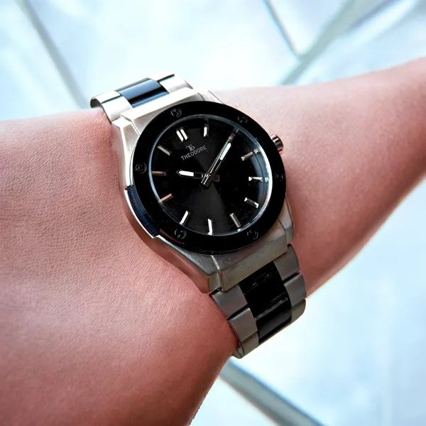 Black_and_Grey_Heavy_Metal_Chain_Party_Wear_Watch_With_1_year_warranty_for_Men