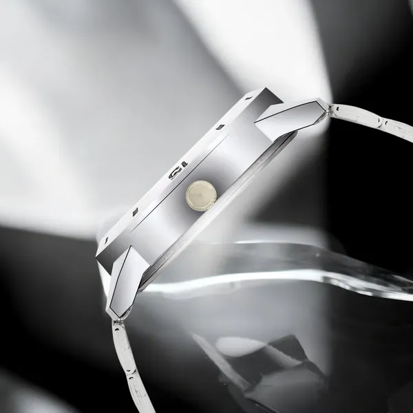 Black_and_Silver_Metal_Chain_Watch_With_1_year_warranty_for_Couple