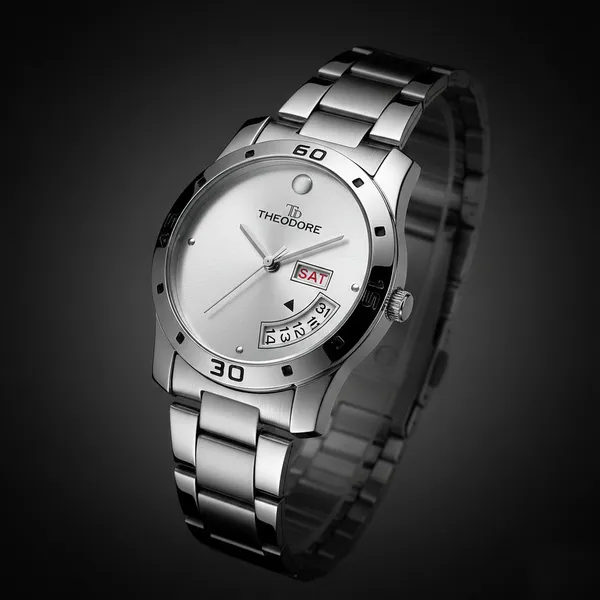 Silver_Date_And_Day_Round_Dial_Watch_With_1_year_warranty_for_Women