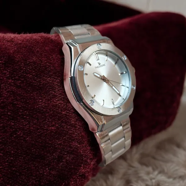 Silver_Shade_Heavy_Metal_Chain_Party_Wear_Watch_With_1_year_warranty_for_Men