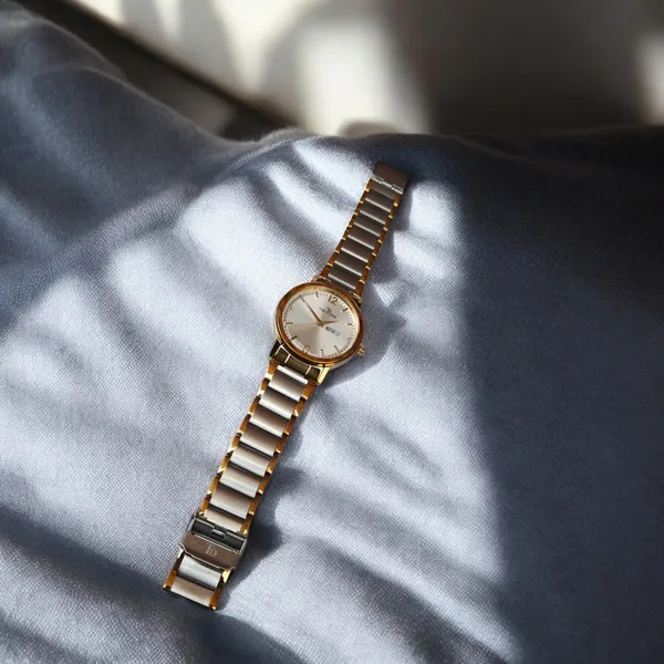 Silver_and_Rose_Gold_Dual_Tone_Date_And_Day_Round_Dial_Watch_With_1_year_warranty_for_Men