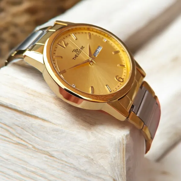 Silver_and_Rose_Gold_Dual_Tone_Date_And_Day_Round_Dial_Watch_With_1_year_warranty_for_Men
