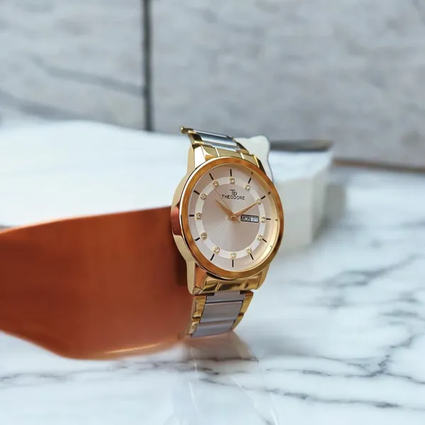 Silver_and_Rose_Gold_Dual_Tone_Date_And_Day_Round_Dial_Watch_With_1_year_warranty_for_Men