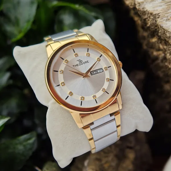 Silver_and_Rose_Gold_Dual_Tone_Date_And_Day_Round_Dial_Watch_With_1_year_warranty_for_Men