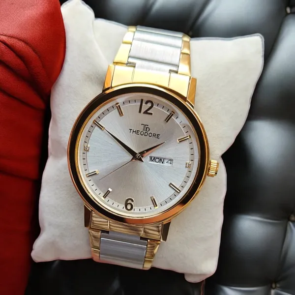 Silver_and_Rose_Gold_Dual_Tone_Date_And_Day_Round_Dial_Watch_With_1_year_warranty_for_Men