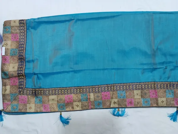 Blue_Raw_Silk_Plain_Designer_Saree_For_Women
