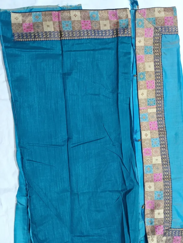 Blue_Raw_Silk_Plain_Designer_Saree_For_Women