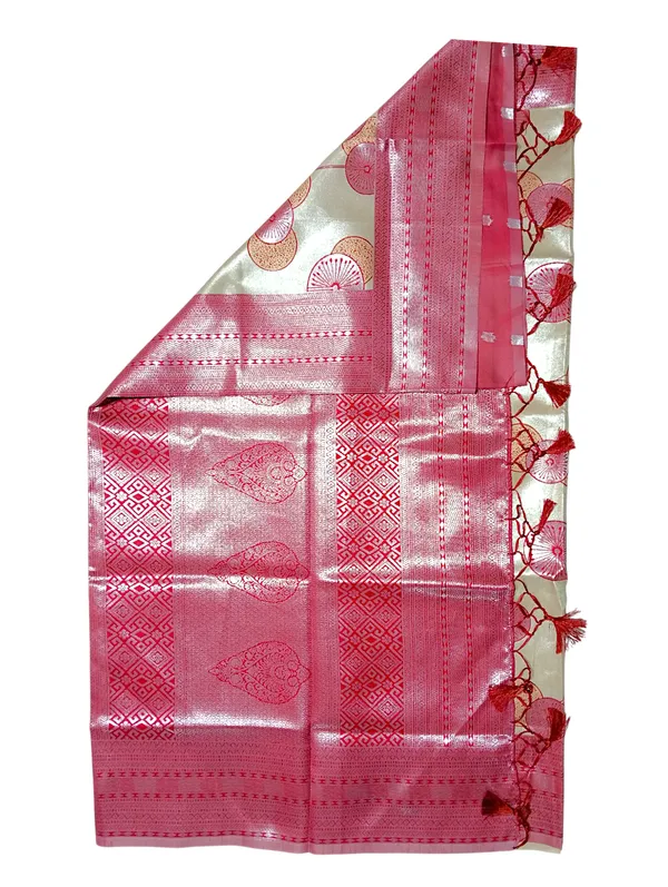 Half_White_Kaveri_Pattu_Silk_Saree_For_Women