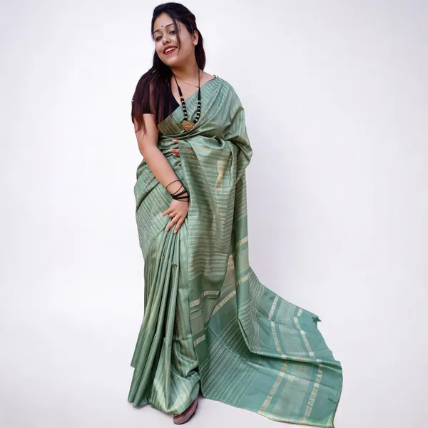 Green_Silk_Handloom_Striped_Traditional_Saree_For_Women