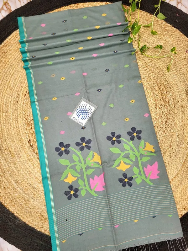 Grey_Handloom_Cotton_Floral_Butta_Print_Saree_For_Women