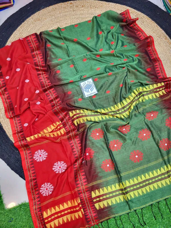 Green_Handloom_Cotton_Polka_Dot_Print_Saree_For_Women