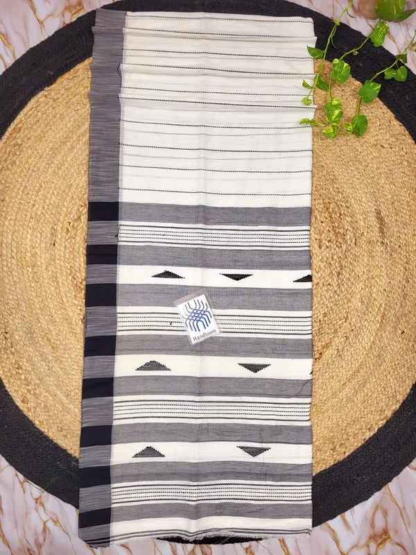 Grey_And_White_Cotton_Handloom_Striped_Saree_For_Women