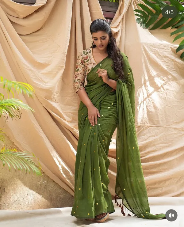 Green_Chiffon_Sequin_Embroidered_Saree_For_Women