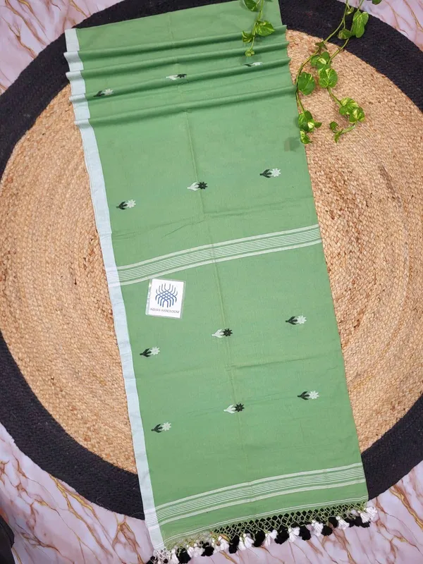 Green_Handloom_Cotton_Embroidered_Tassel_Saree_For_Women