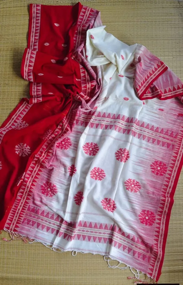 White_And_Red_Cotton_Handwoven_Temple_Border_Saree_For_Women