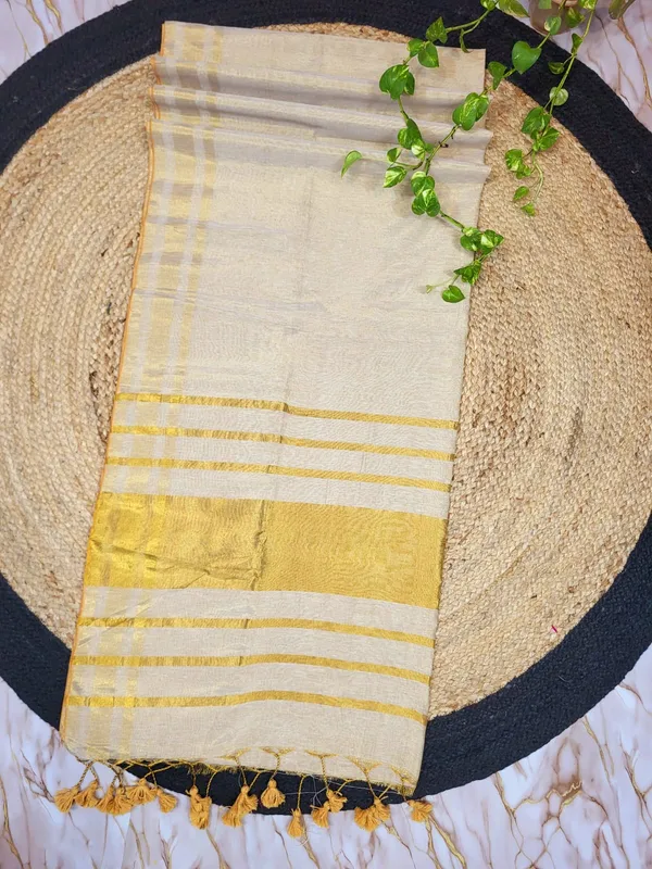Off_White_Cotton_Kasavu_Gold_Zari_Border_Saree_For_Women