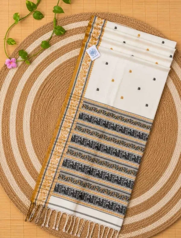 Off_White_Cotton_Woven_Border_Ethnic_Saree_For_Women