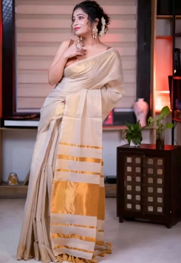 Off_White_Cotton_Kasavu_Gold_Zari_Border_Saree_For_Women