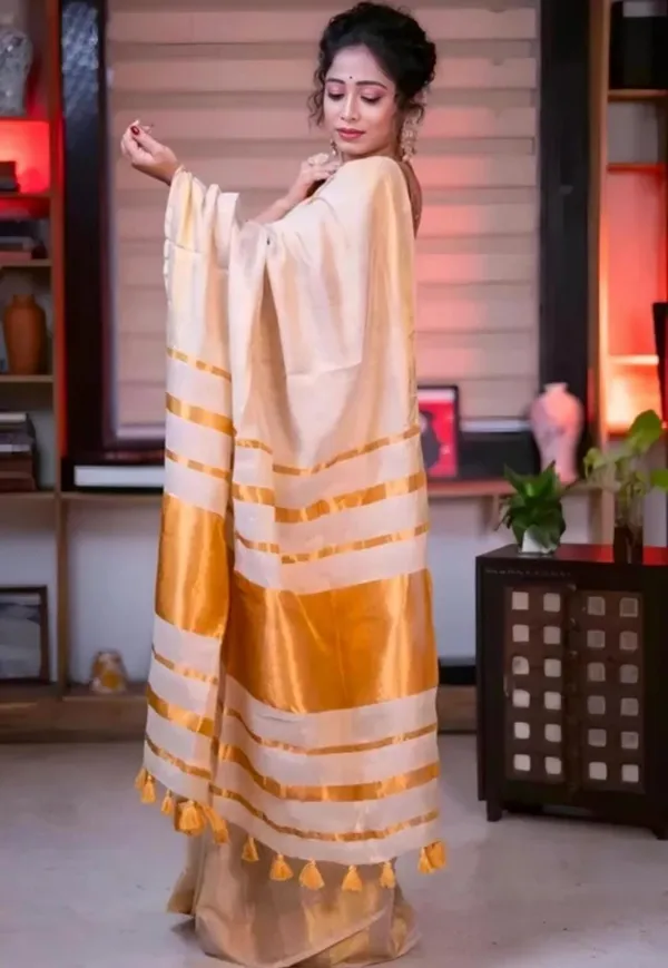 Off_White_Cotton_Kasavu_Gold_Zari_Border_Saree_For_Women