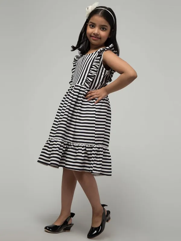 Black_Solid_Evening_Dress_For_Girls
