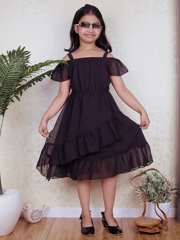 Black_Solid_Evening_Dress_For_Girls