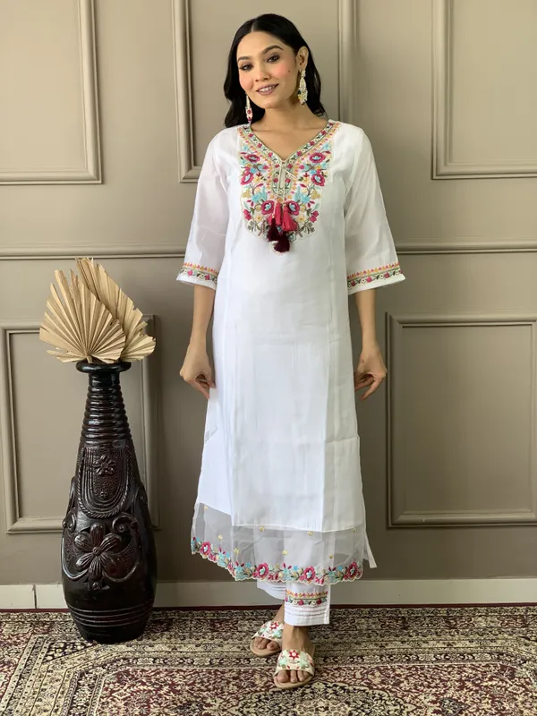 White_Women_Printed,_Embroidered_Ethnic_Dress_Kurta__For_Women