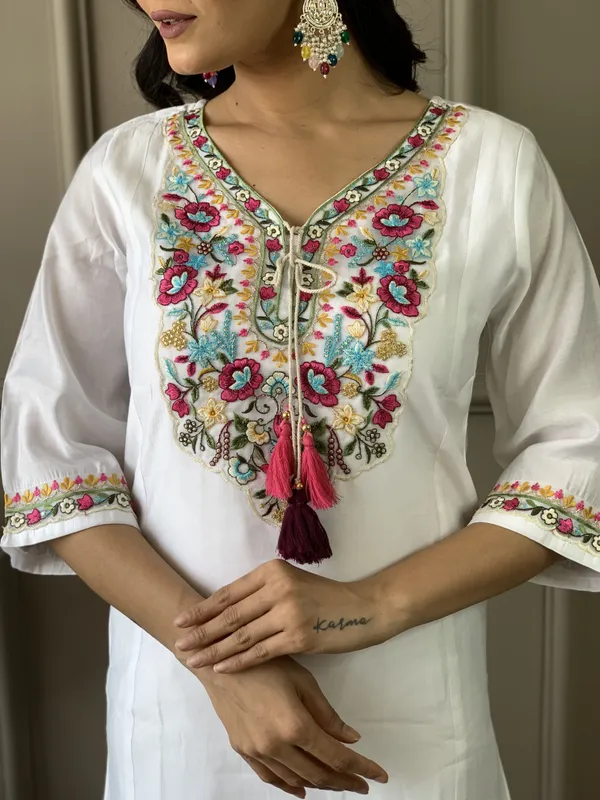 White_Women_Printed,_Embroidered_Ethnic_Dress_Kurta__For_Women