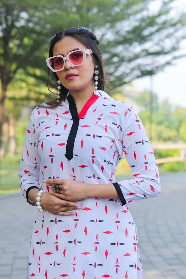 White_Women_Printed_Ethnic_Dress_Kurta__For_Women