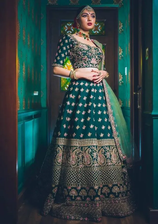 Satin_Dreams:_Designer_Embroidered_Lehenga