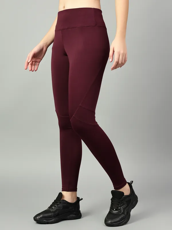 Maroon_Polyester_Blend_Solid_Western_Sportswear_Gym_Tights_For_Women