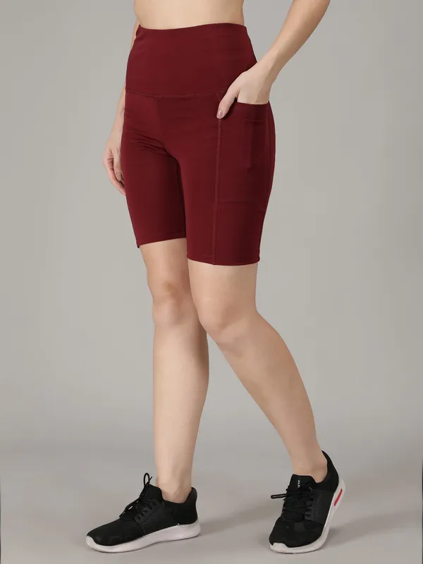 Maroon_Lycra_Blend_Solid_Western_Sportswear_Gym_Tights_Shorts_Shorts_For_Women