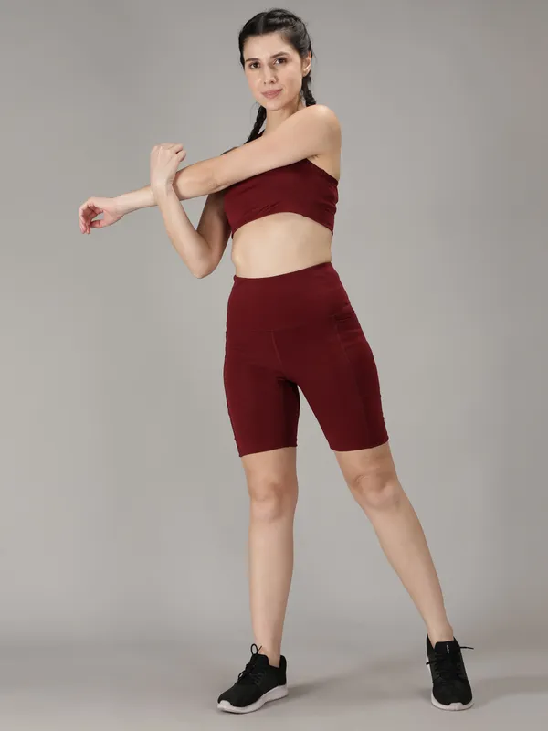 Maroon_Lycra_Blend_Solid_Western_Sportswear_Gym_Tights_Shorts_Shorts_For_Women