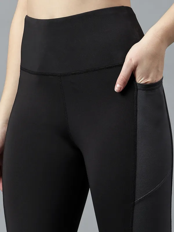Black_&_Grey_Polyester_Blend_Color_Block_Western_Sportswear_Gym_Tights_For_Women