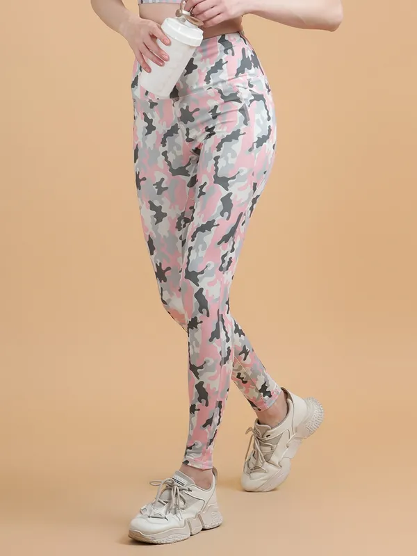 Pink_Lycra_Blend_Printed_Western_Sportswear_Gym_Tights_For_Women
