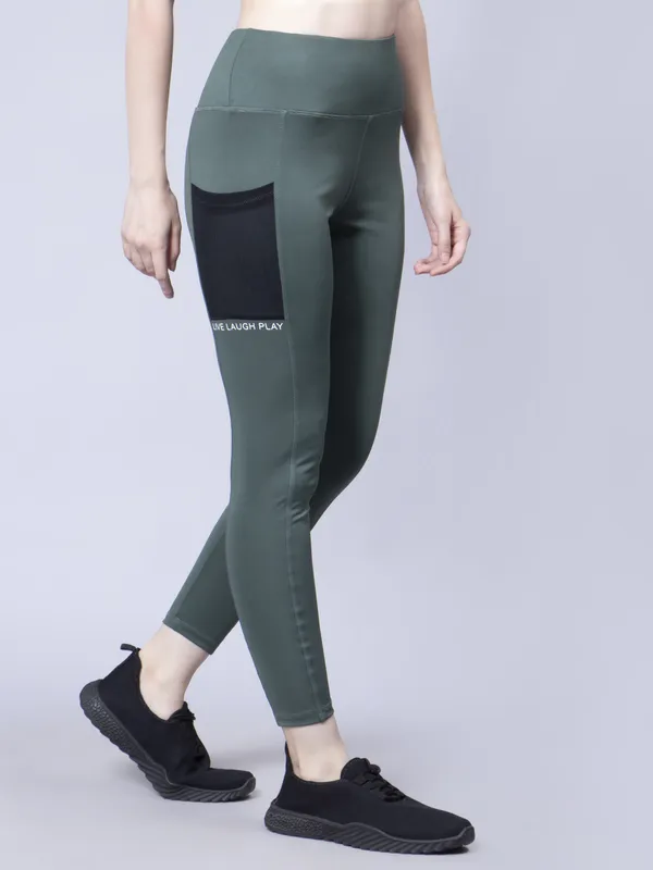 Dark_Green_Polyester_Blend_Solid_Western_Sportswear_Tights_For_Women