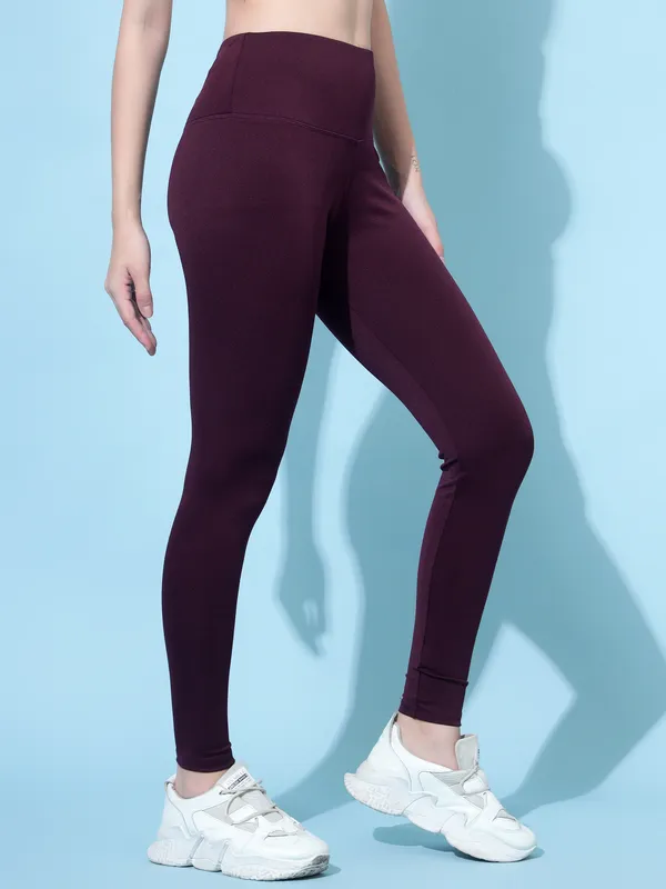 Maroon_Polyester_Blend_Solid_Western_Sportswear_Tights_For_Women