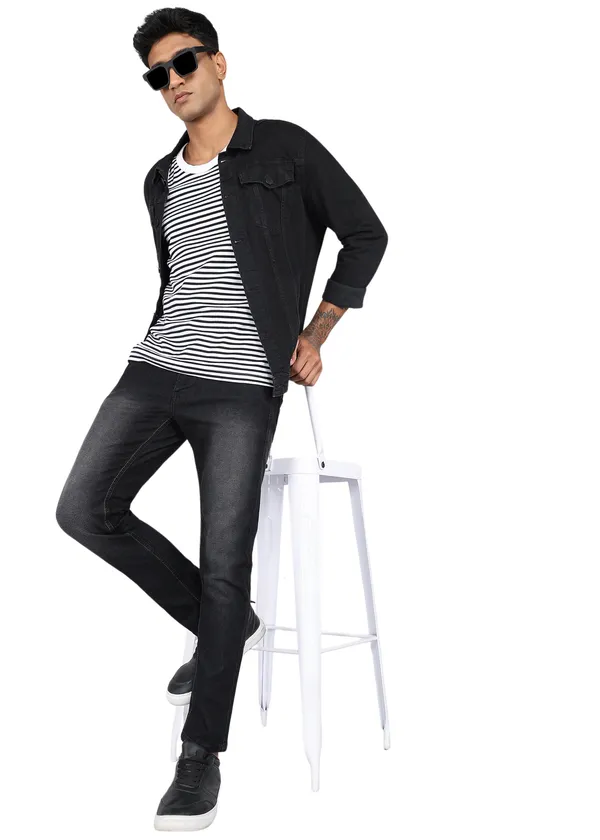 Black_Tapered_Fit_Solid_Jeans_For_Men_With_Cotton_And_Viscose_Blend_Fabric